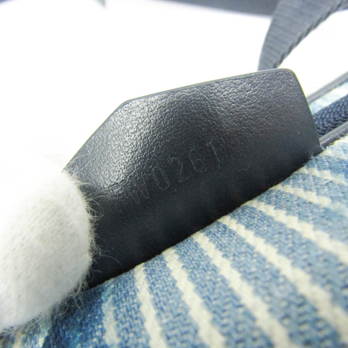 Louis Vuitton Outdoor Pouch · Summer Edition