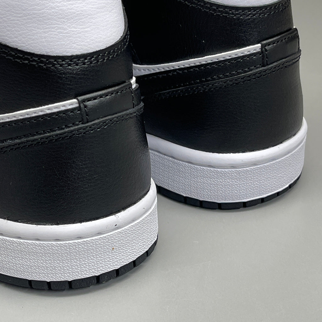 NIKE AIR JORDAN 1 Mid Panda Shoe Women's Sz 7 Black / White DV0991-101 (New)