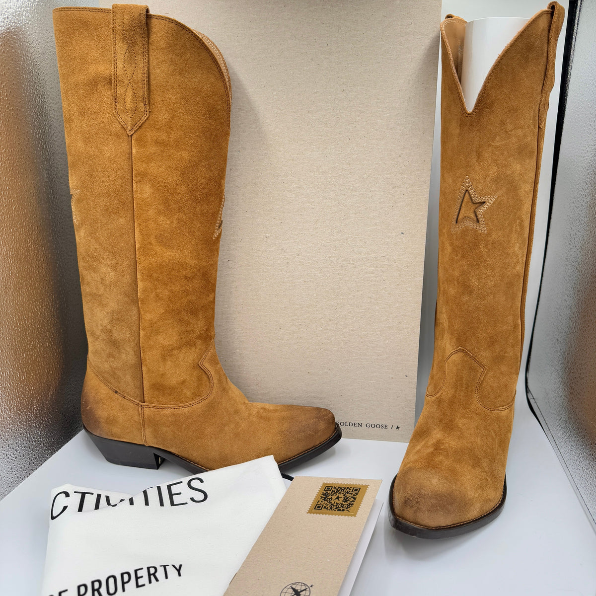 Golden Goose Wish Star Suede Leather Boots in Cognac Brown