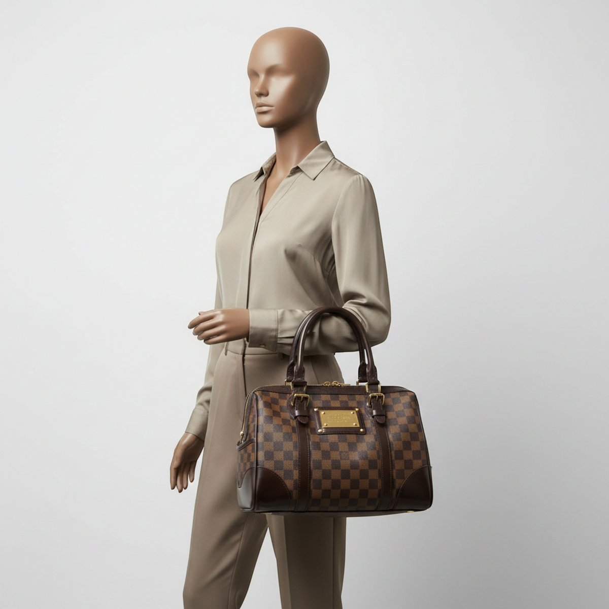Louis Vuitton Berkeley · Damier Ebene